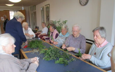 Palmbuschen binden im Kreisaltenheim Grabenstätt